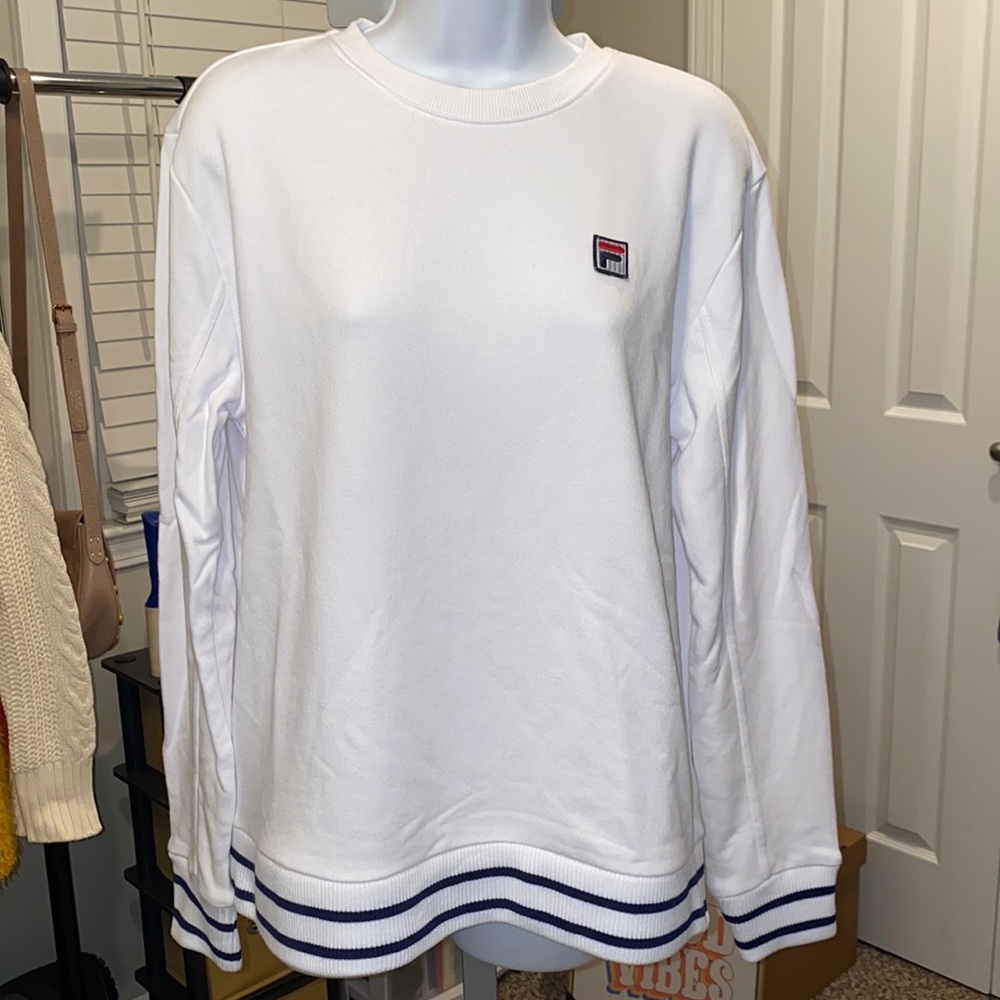 Women's White crewneck ribbed Fila sweatshirt , size medium, M